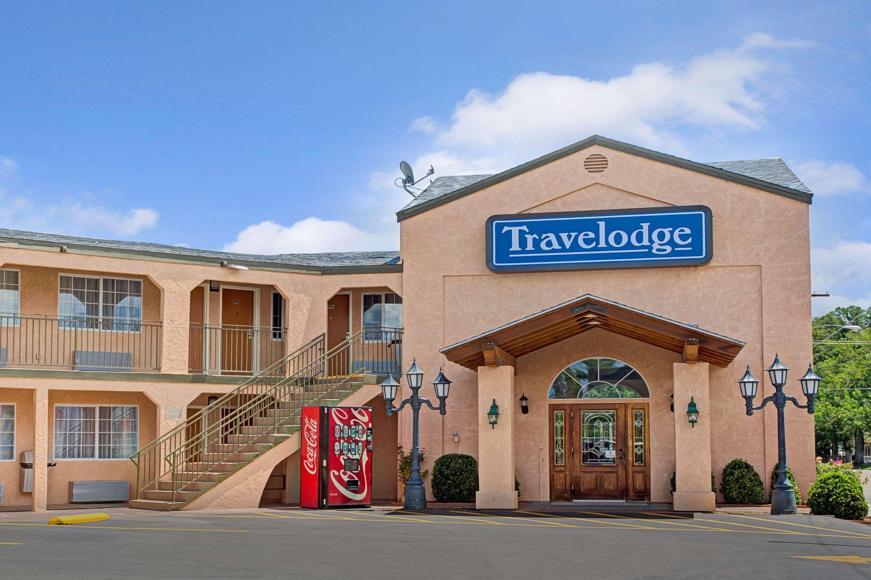 Travelodge By Wyndham בישופ מראה חיצוני תמונה